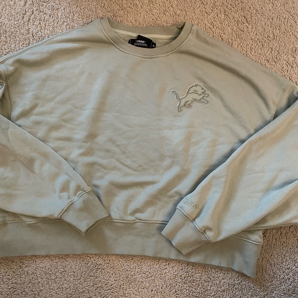 Pro Standard Green Detroit Lions Cropped Sweatshirt - Sz XL